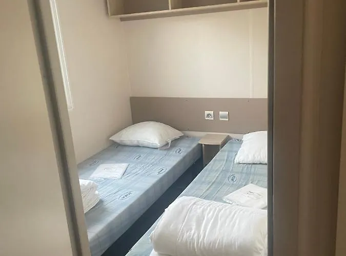 Nocleg ze śniadaniem Le Clos De Banes