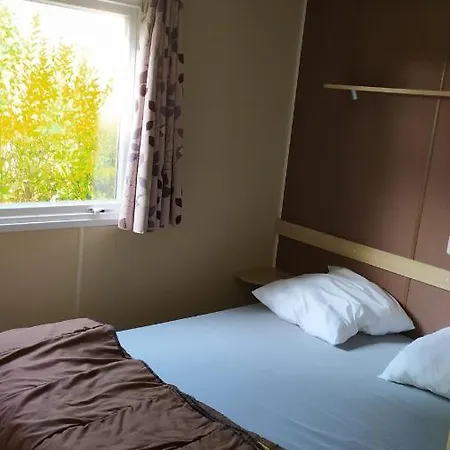 Bed & Breakfast Le Clos De Banes 3*