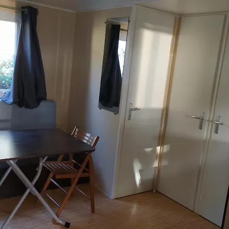 Bed and Breakfast Le Clos De Banes 3*