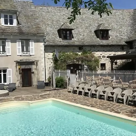 Le Clos De Banes Panzió